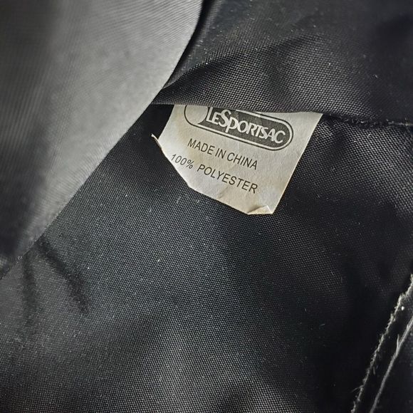 LeSportSac White Skateboard Long Flap Wallet Slim Multi Compartment Colorful GUC - Picture 13 of 16